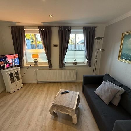 Ferienwohnung „Ole Karkenwech“ Husum-Roedemis Husum  Buitenkant foto