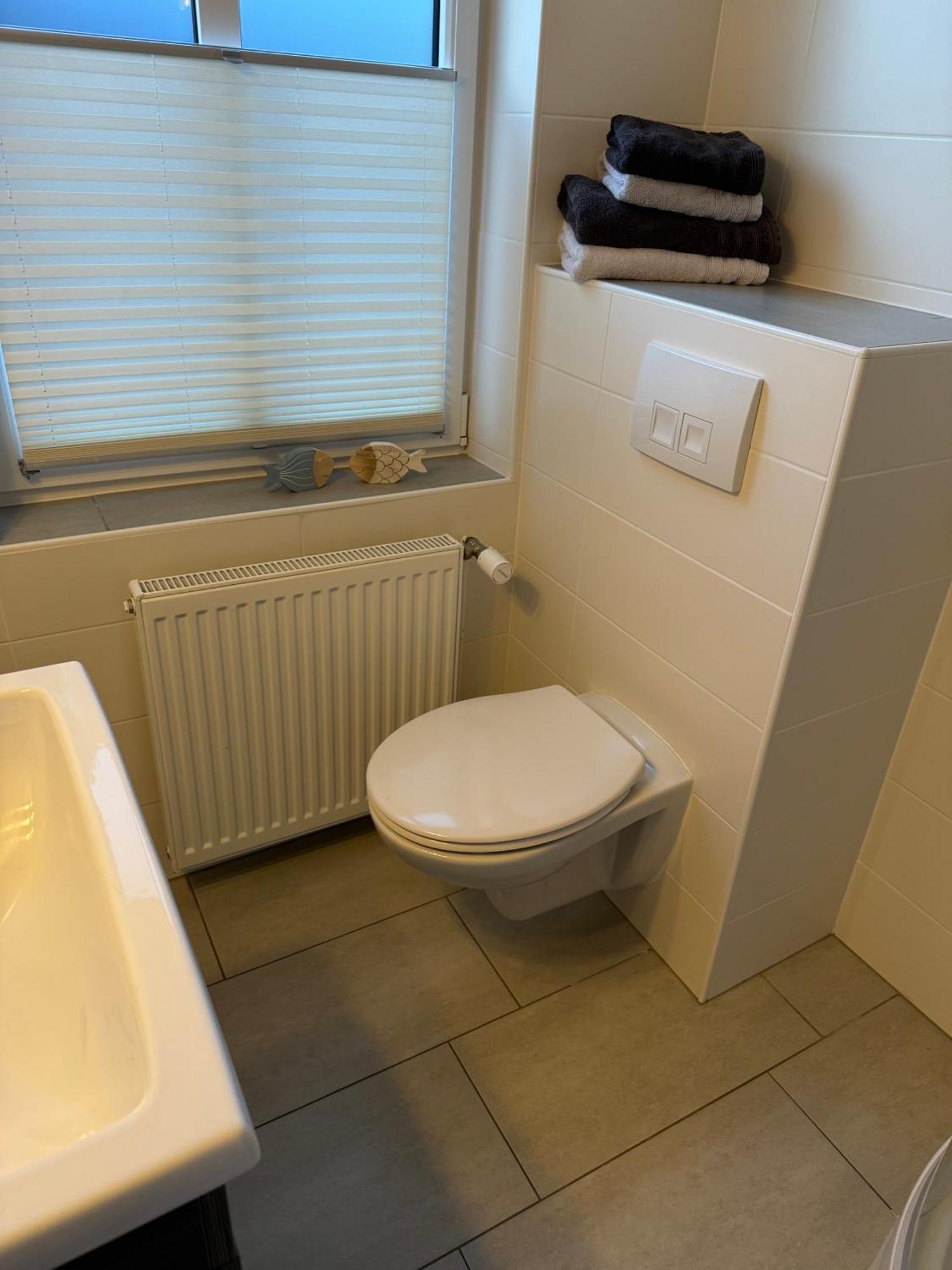 Ferienwohnung „Ole Karkenwech“ Husum-Roedemis Husum  Buitenkant foto