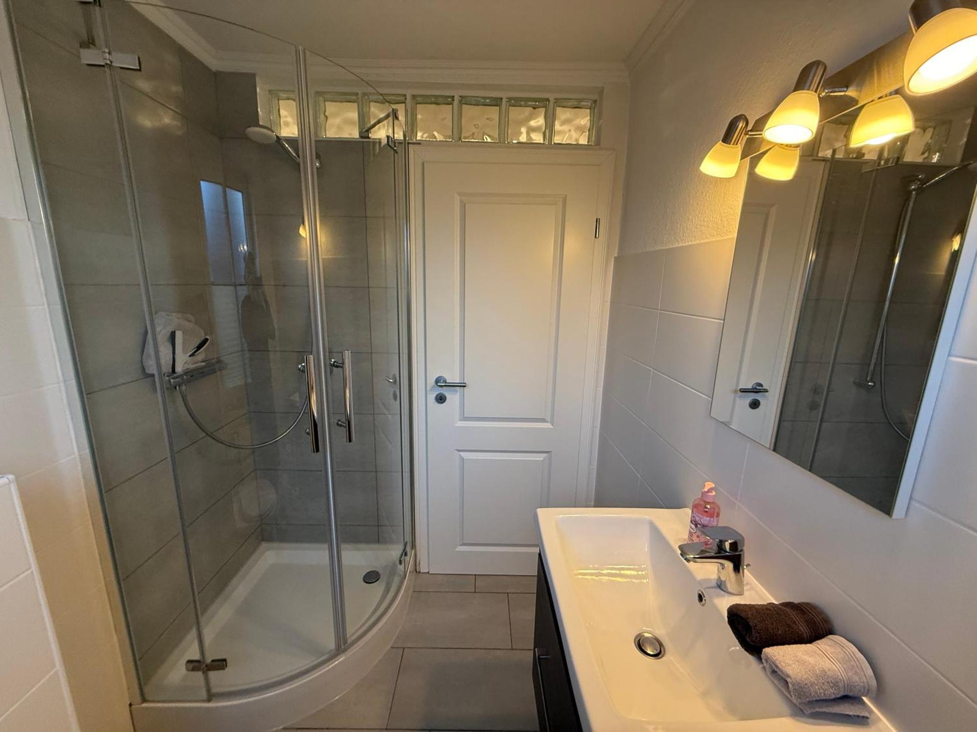 Ferienwohnung „Ole Karkenwech“ Husum-Roedemis Husum  Buitenkant foto