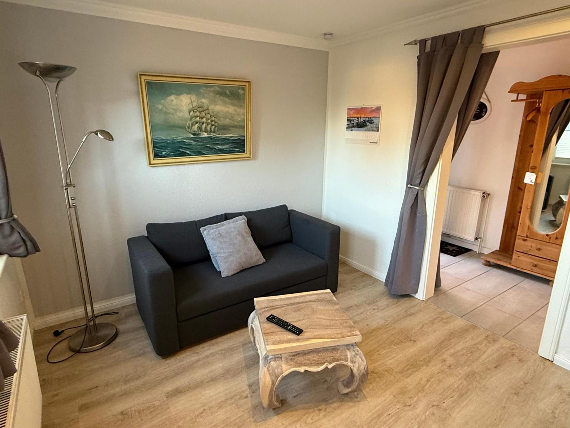 Ferienwohnung „Ole Karkenwech“ Husum-Roedemis Husum  Buitenkant foto